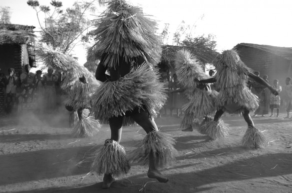 Jando Dance, Malawi, 2006, silver gelatin photographic print, 59 7/8 x 40 in.  © Elizabeth Gilbert.  